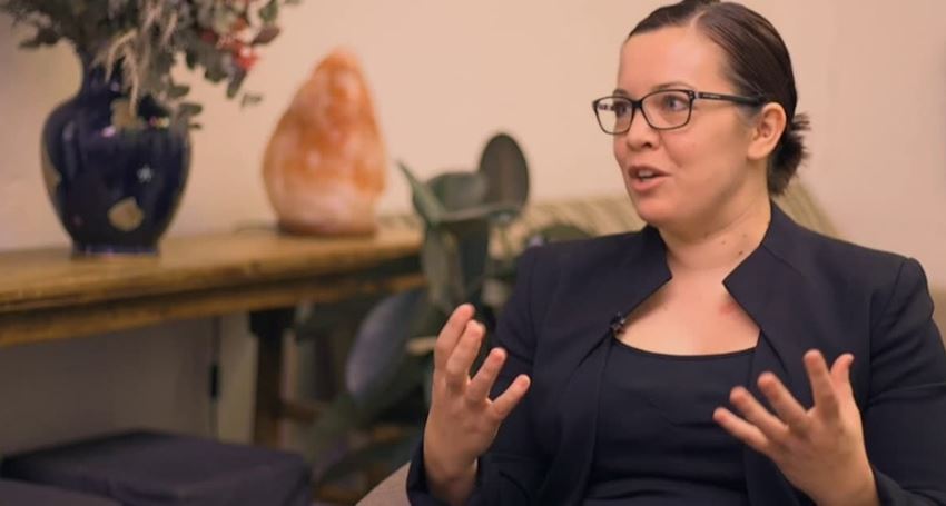 Interview with Lauren Oakey